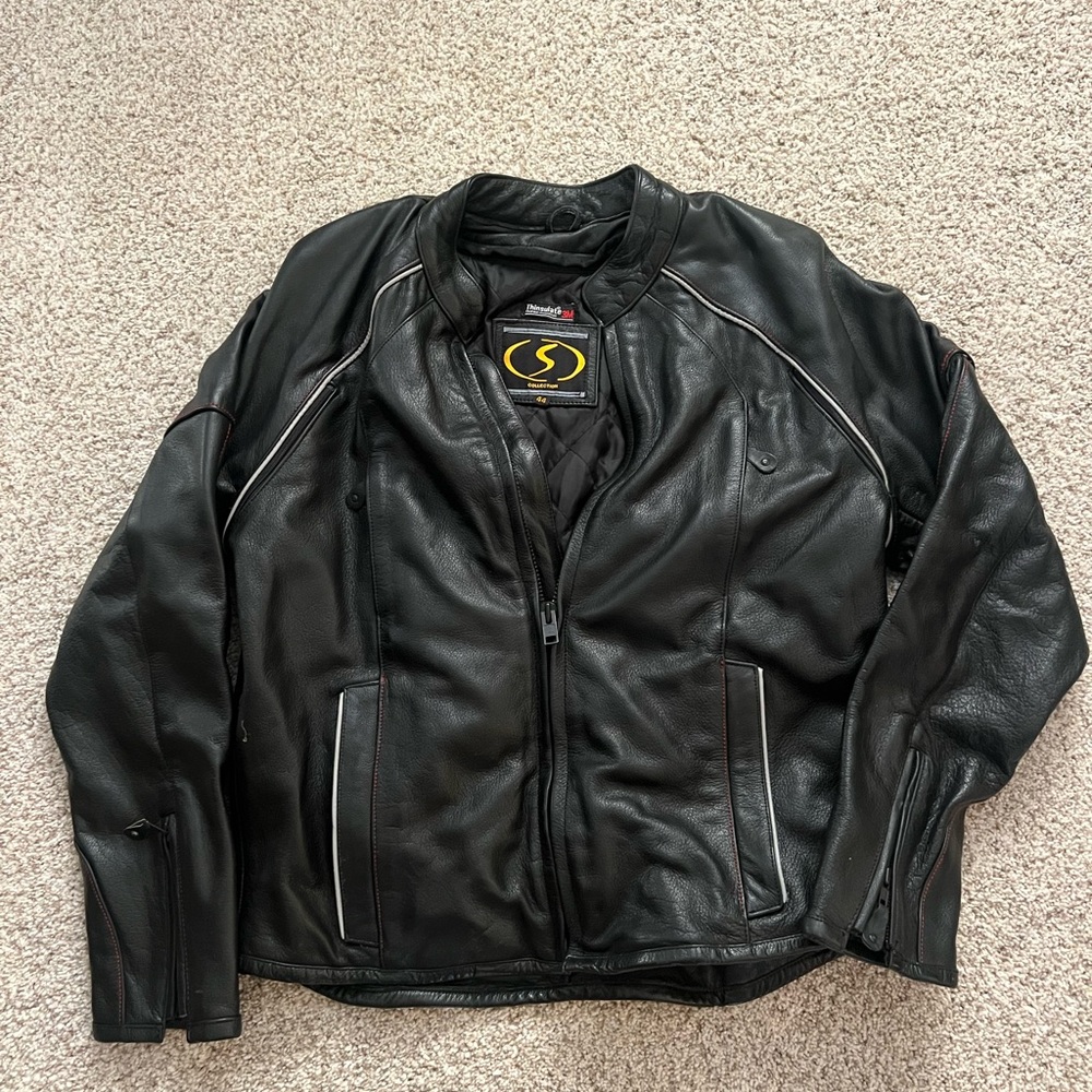 Men’s leather jacket size 44